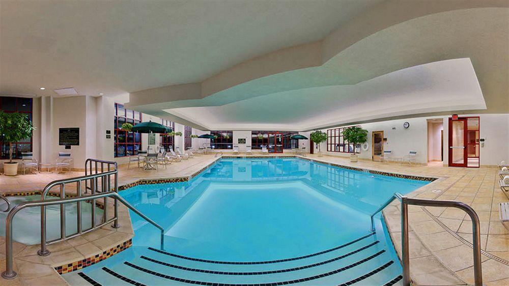 Renaissance Tulsa Hotel & Convention Center Екстериор снимка