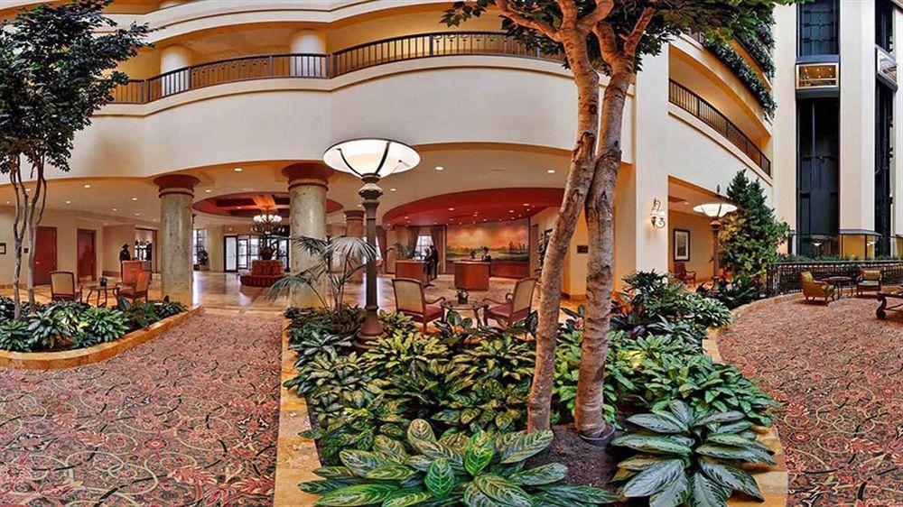Renaissance Tulsa Hotel & Convention Center Екстериор снимка