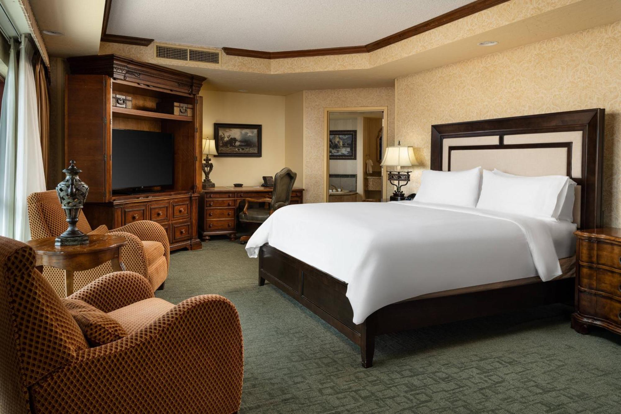 Renaissance Tulsa Hotel & Convention Center Екстериор снимка