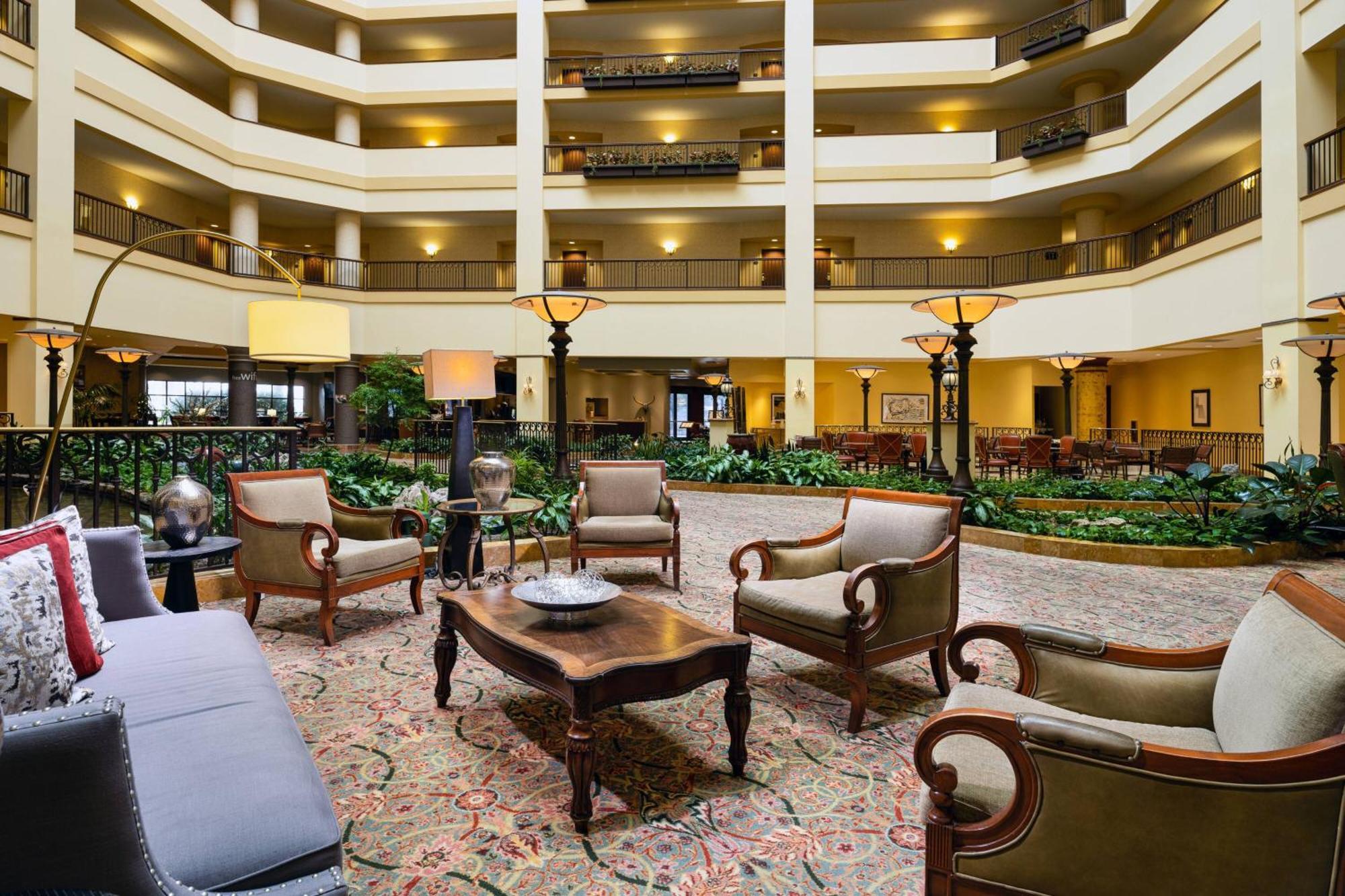 Renaissance Tulsa Hotel & Convention Center Екстериор снимка
