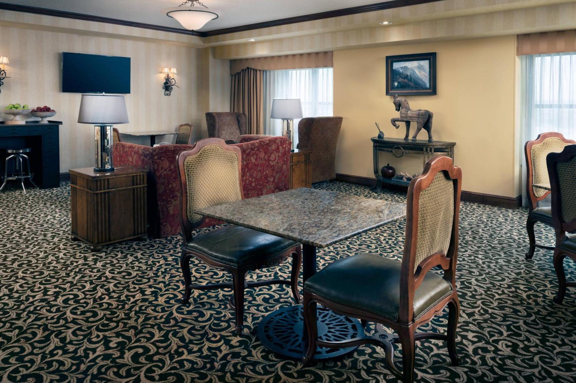 Renaissance Tulsa Hotel & Convention Center Екстериор снимка