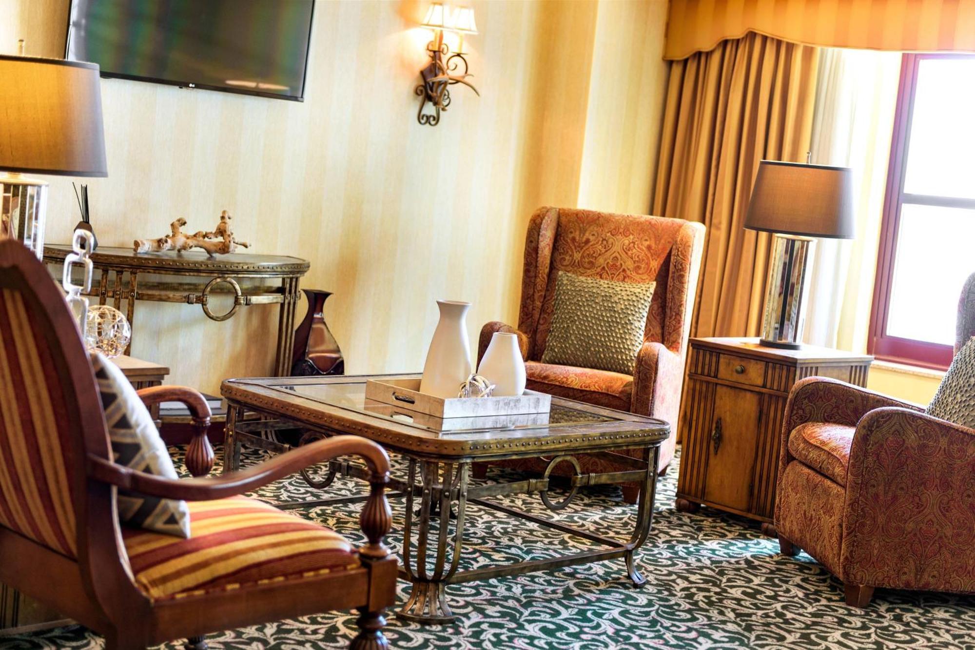 Renaissance Tulsa Hotel & Convention Center Екстериор снимка