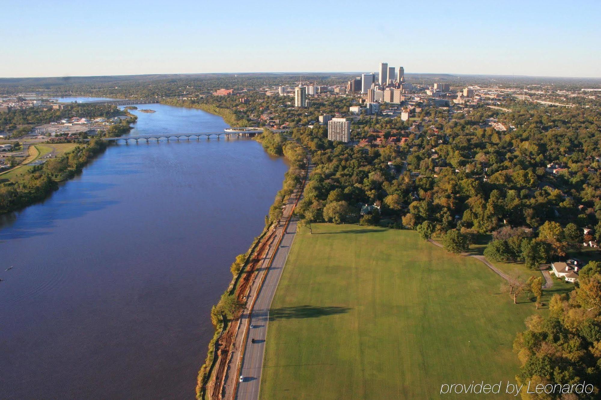 Renaissance Tulsa Hotel & Convention Center Екстериор снимка