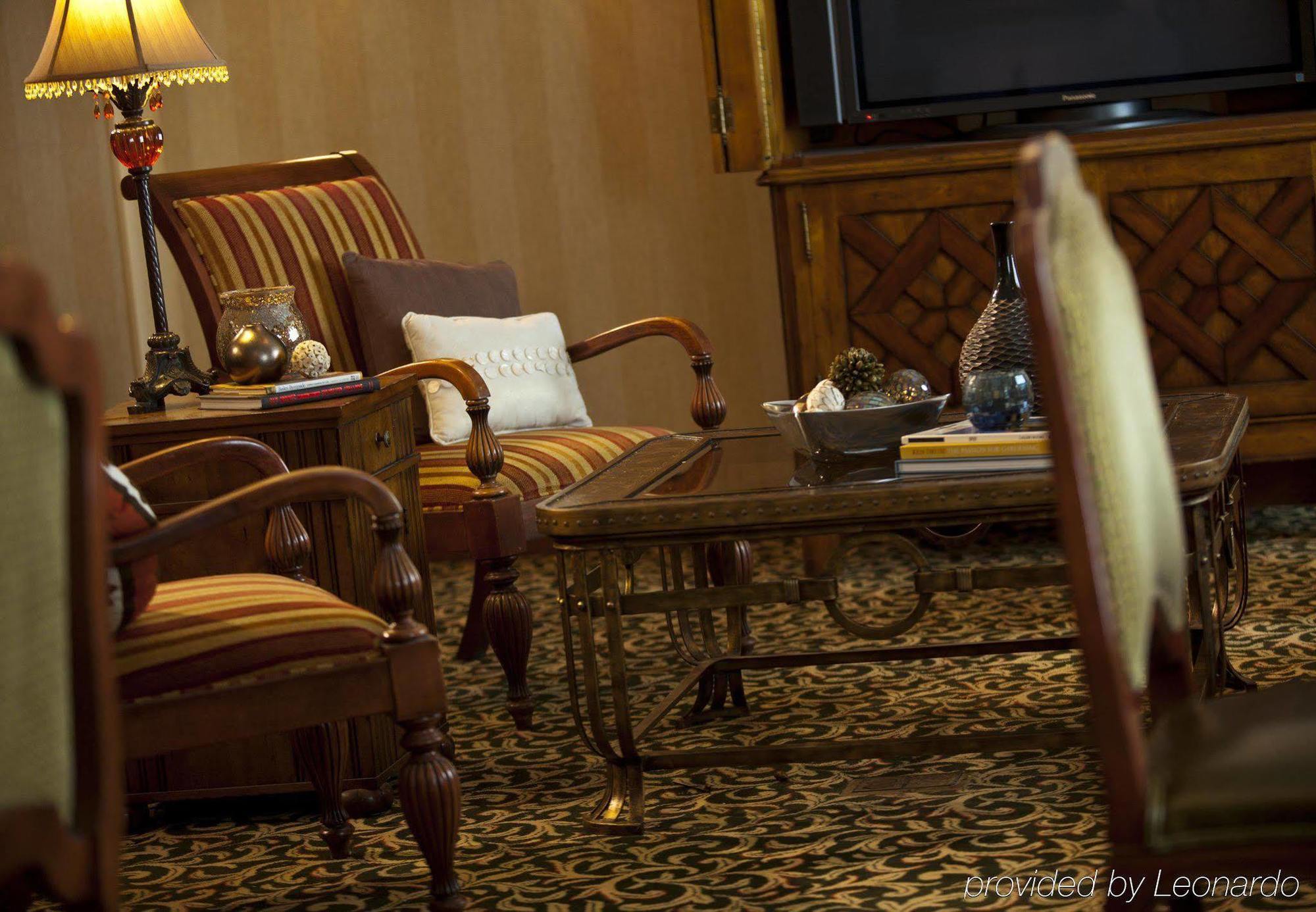 Renaissance Tulsa Hotel & Convention Center Екстериор снимка